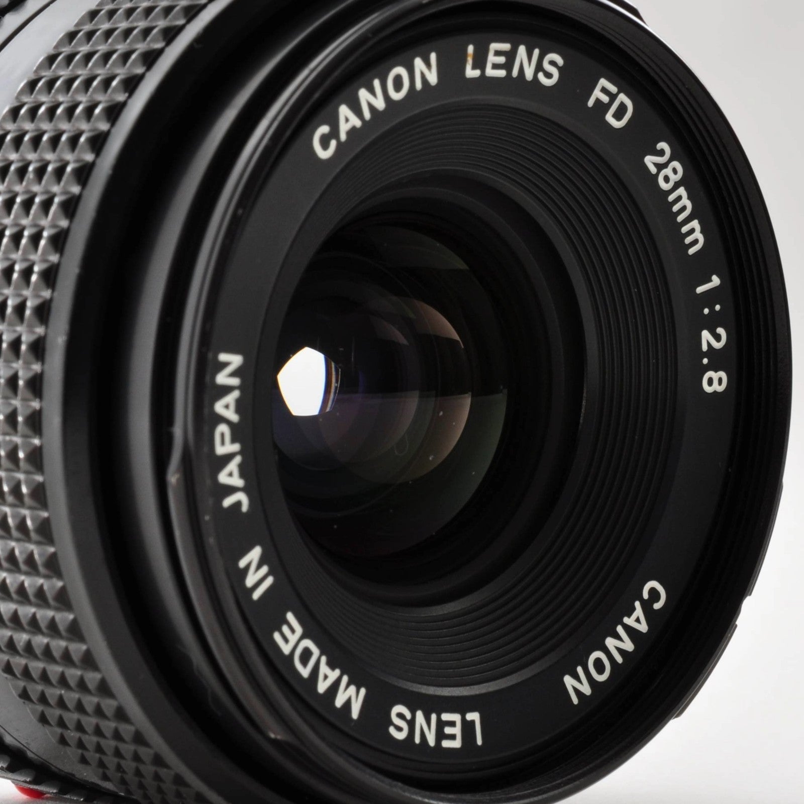 Canon NEW FD NFD 28mm f/2.8 MF Wide Angle Lens Near Mint From Japan 0307
