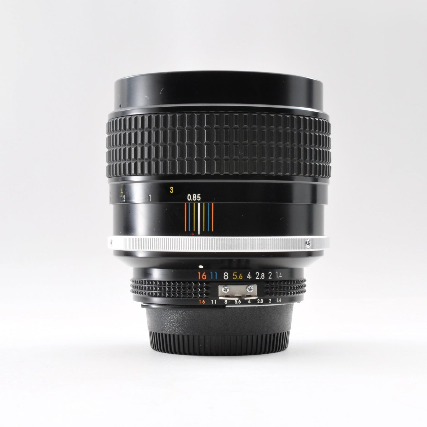 Nikon Ai-s Ais NIKKOR 85mm F/1.4 Portrait MF Lens w/Hood Excellent5 Japan 0235
