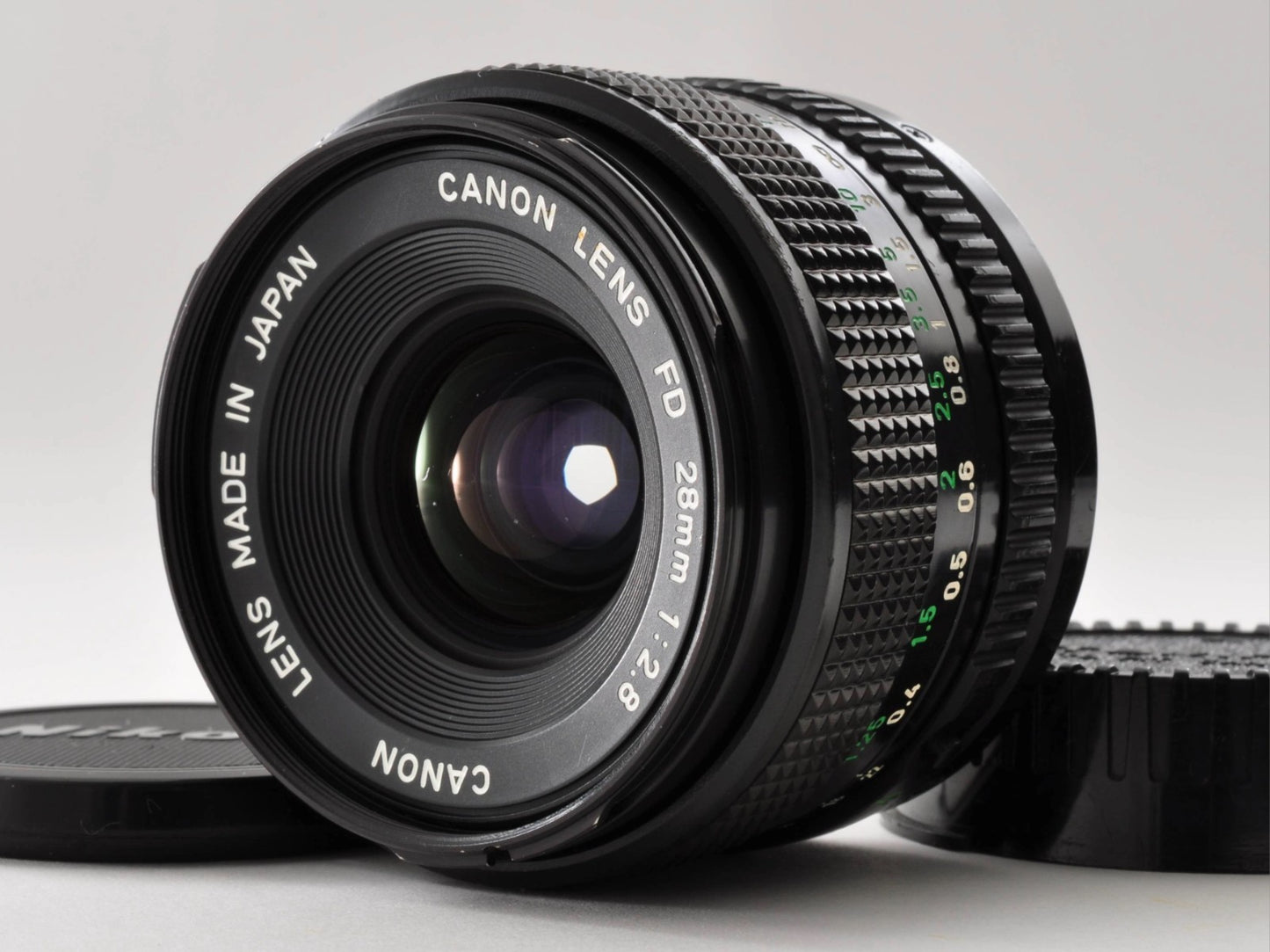 Canon NEW FD NFD 28mm f/2.8 MF Wide Angle Lens Near Mint From Japan 0307