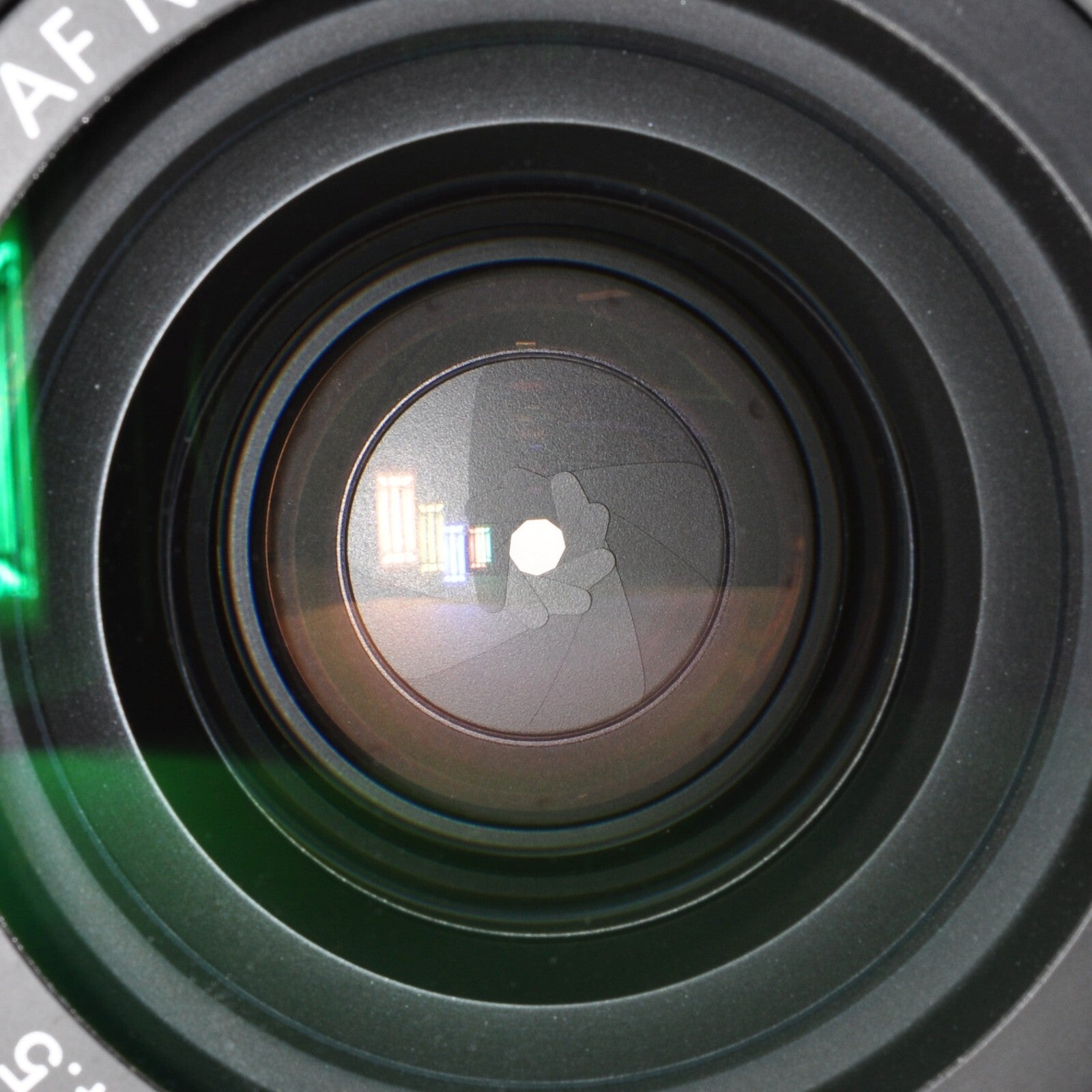 Nikon AF NIKKOR 28-70mm F/3.5-4.5 Auto Focus Zoom Lens Near Mint w/Filter Japan