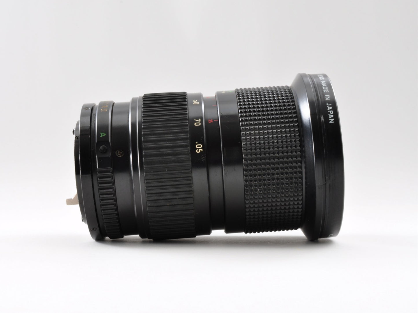 Canon New FD NFD 35-105mm f/3.5 MF Zoom Macro Lens w/Hood Excellent5 Japan 0312