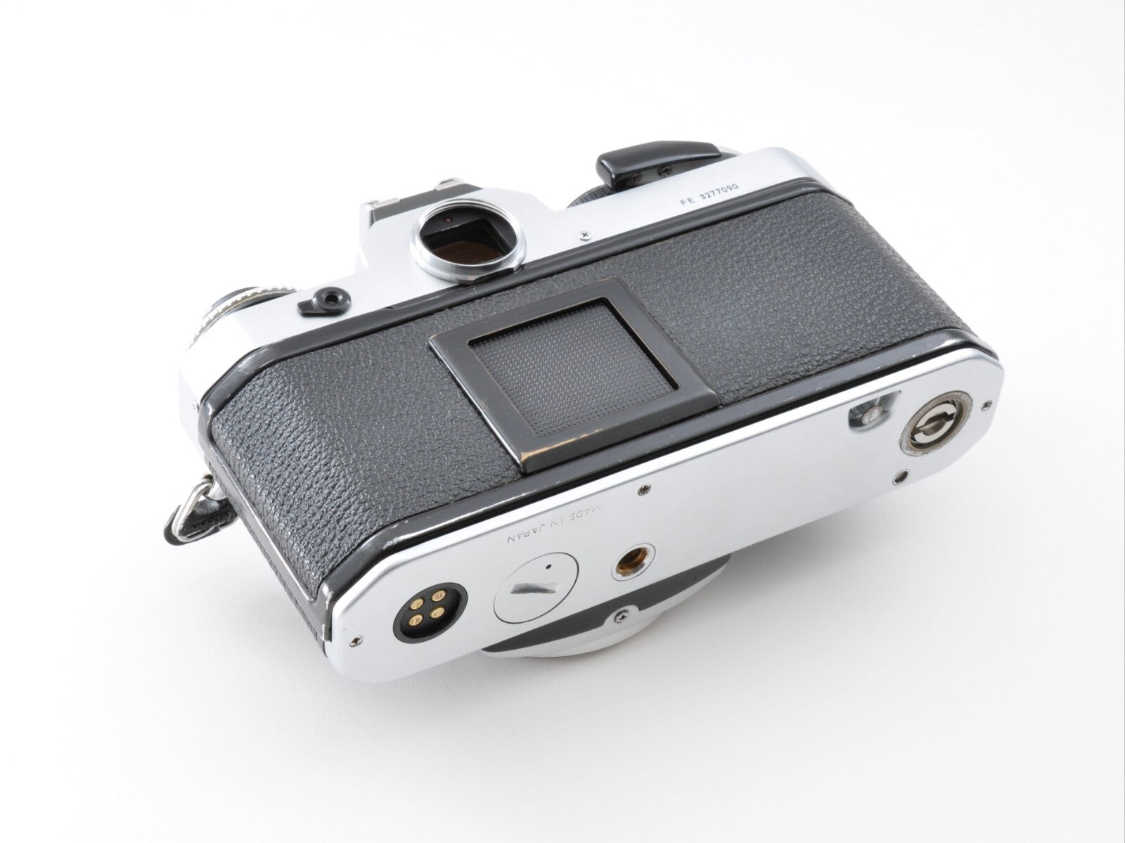 Nikon FE Silver Body SLR 35mm Film Camera Near Mint From Japan 0170