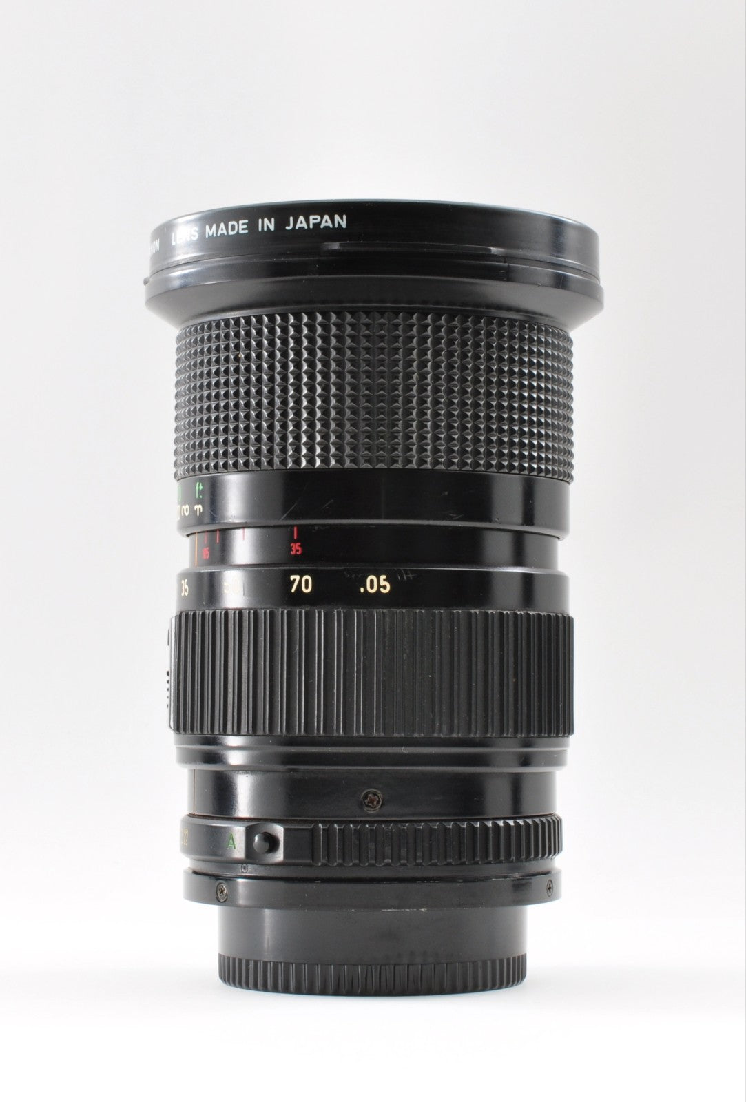 Canon New FD 35-105mm f/3.5 MF Zoom Macro Lens w/Hood | Excellent