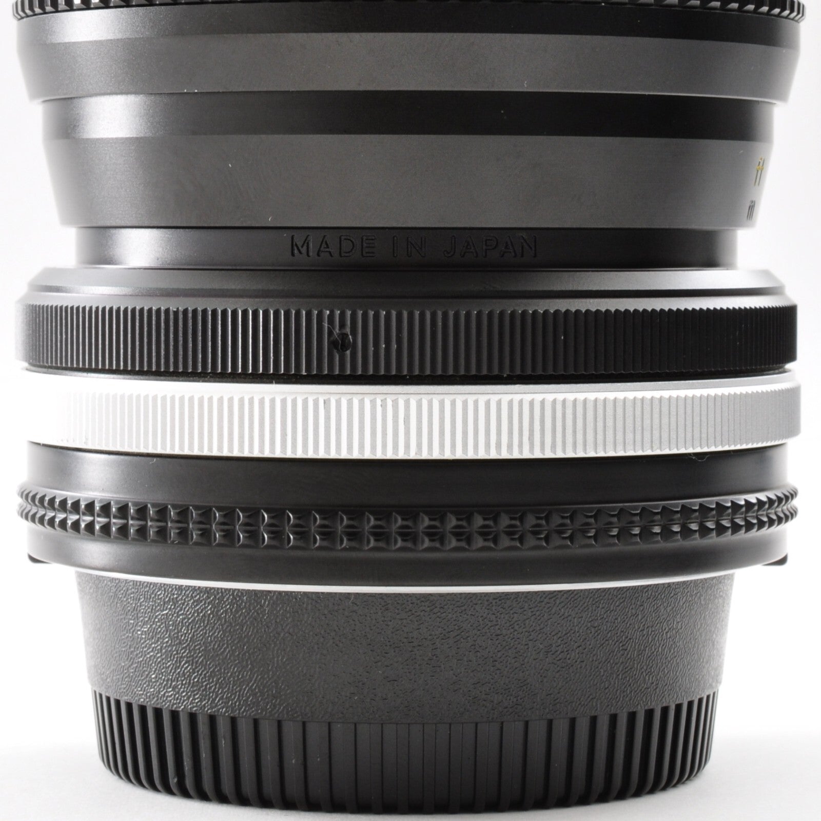 Nikon Ai-s Zoom NIKKOR 35-105mm F/3.5-4.5 MF Lens Near Mint From Japan