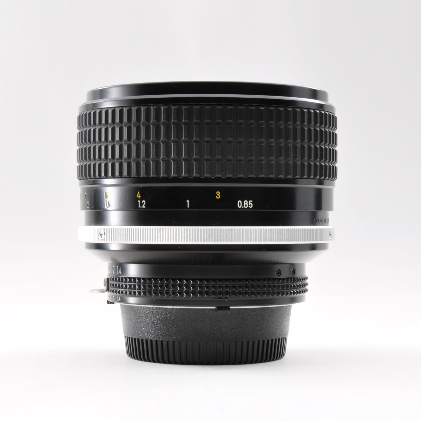 Nikon Ai-s Ais NIKKOR 85mm F/1.4 Portrait MF Lens w/Hood Excellent5 Japan 0235