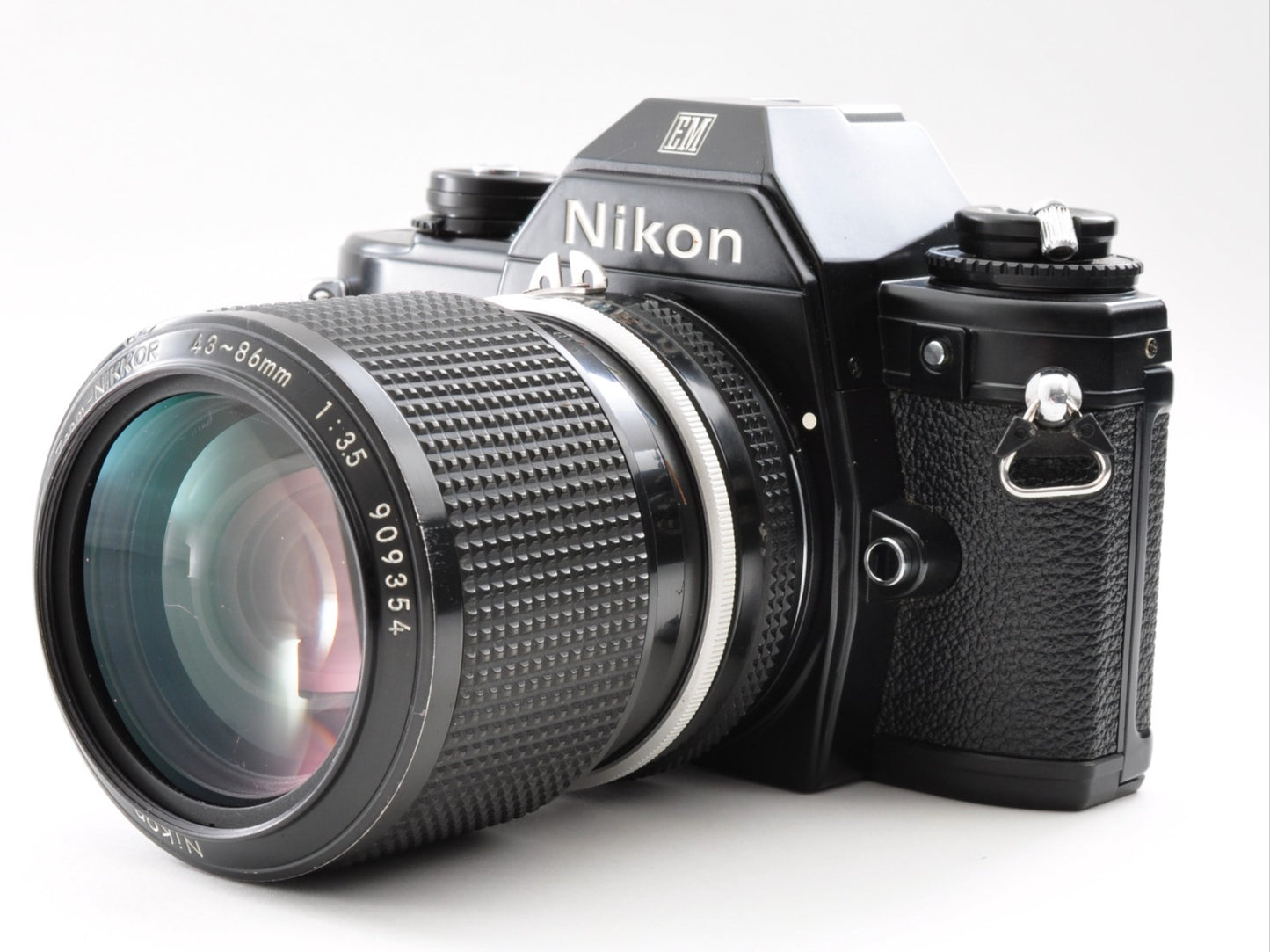 Nikon EM 35mm SLR Film Camera Black Body Zoom NIKKOR Ai 43-86mm F/3.5 From Japan