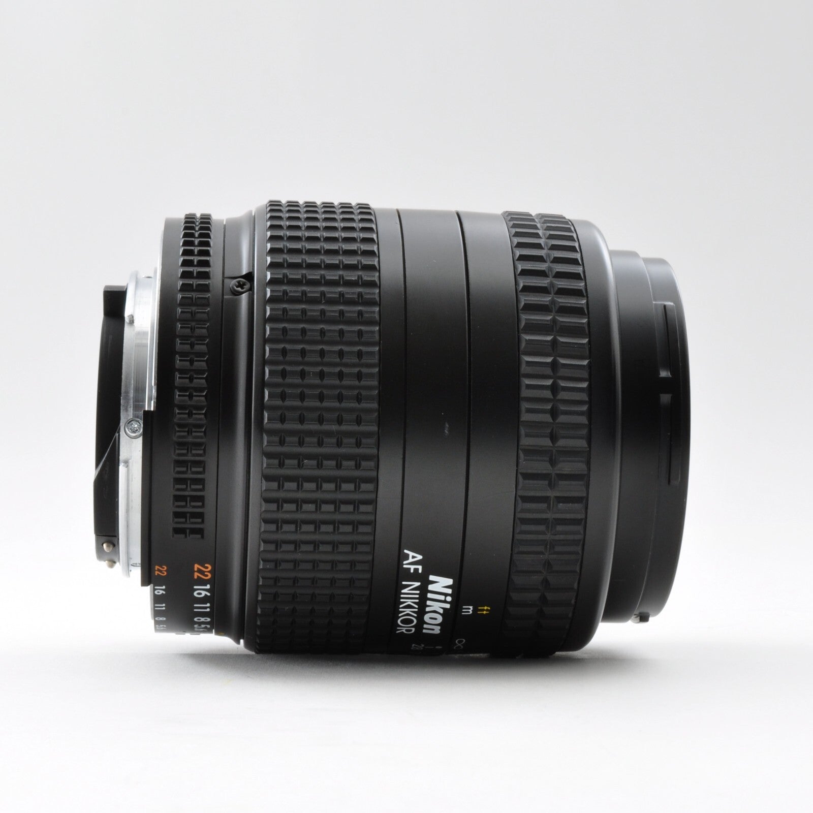 Nikon AF NIKKOR 28-70mm F/3.5-4.5 Auto Focus Zoom Lens Near Mint w/Filter Japan