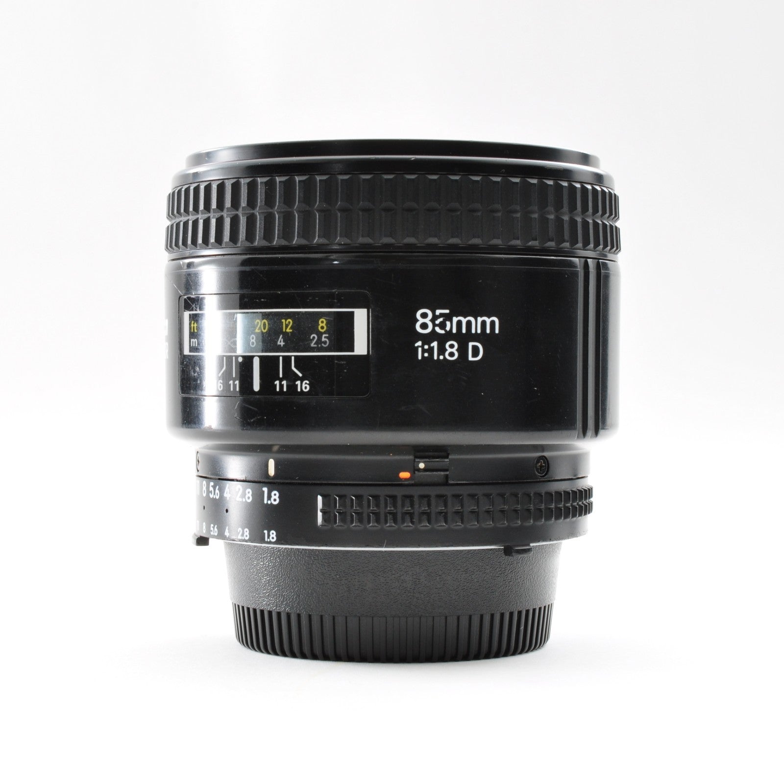 Nikon AF Nikkor 85mm F/1.8 D Portrait Lens w/Hood Excellent+++++ From Japan 0240