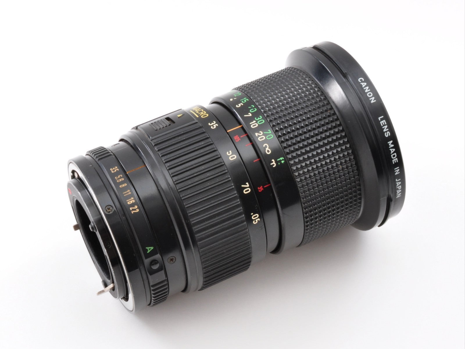 Canon New FD 35-105mm f/3.5 MF Zoom Macro Lens w/Hood | Excellent