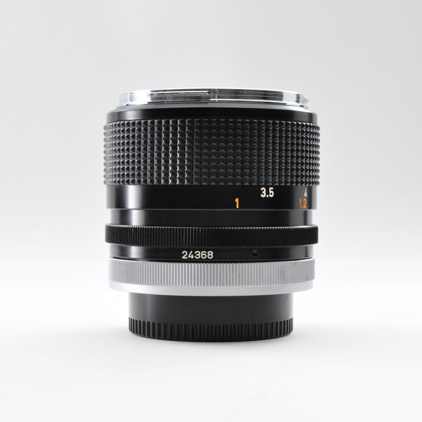 Canon FD 100mm f/2.8 Silver Nose "O" Portrait Prime MF Lens NEAR MINT Japan 0305