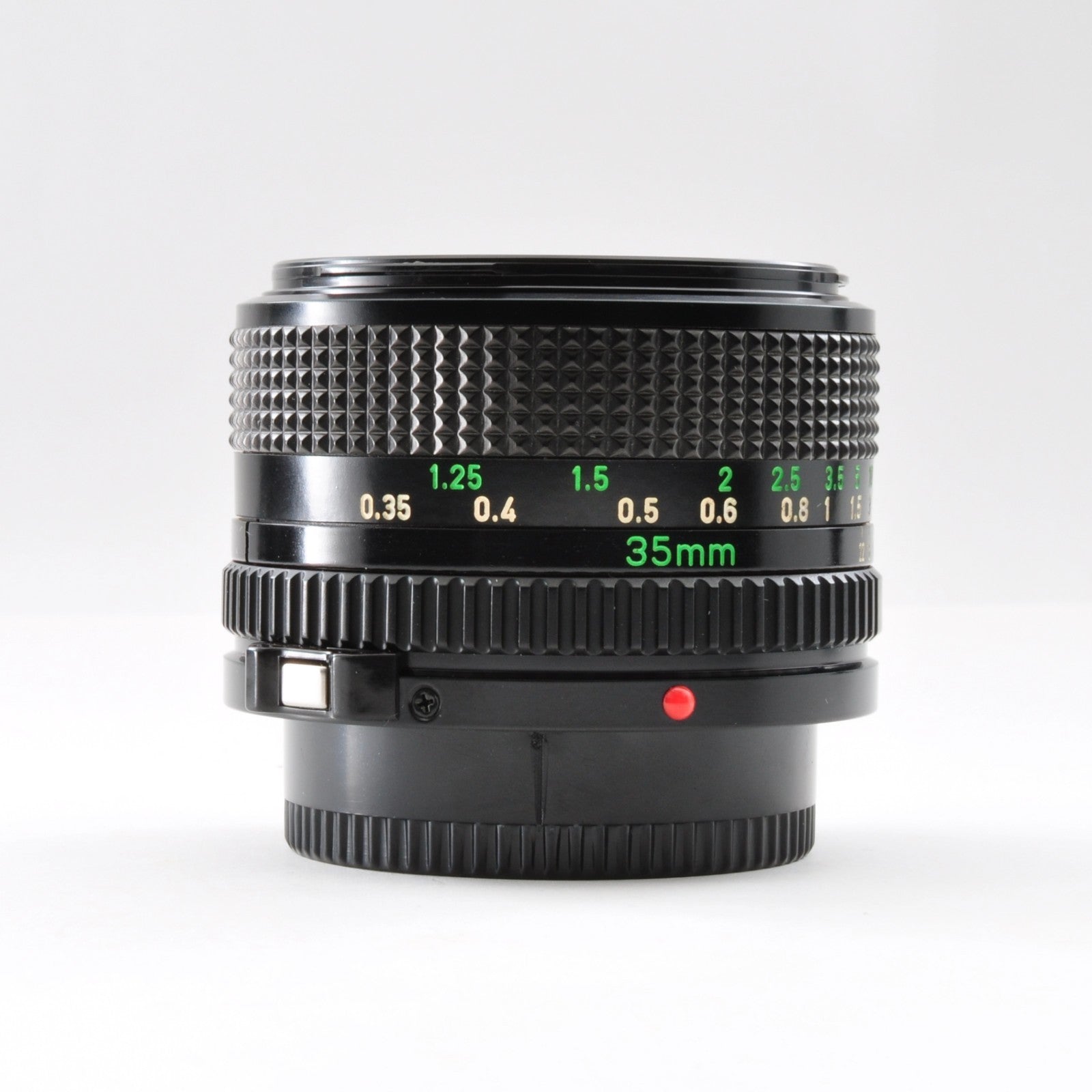 Canon New FD 35mm F/2.8 MF Wide Angle Lens AE-1 A-1 F-1 Excellent Japan 0278