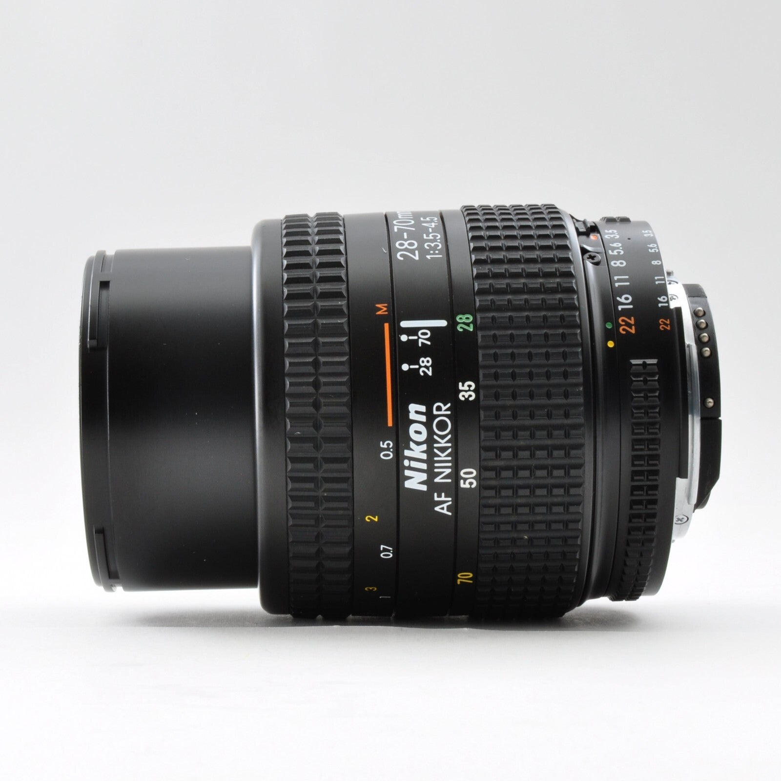 Nikon AF NIKKOR 28-70mm F/3.5-4.5 Auto Focus Zoom Lens Near Mint w/Filter Japan