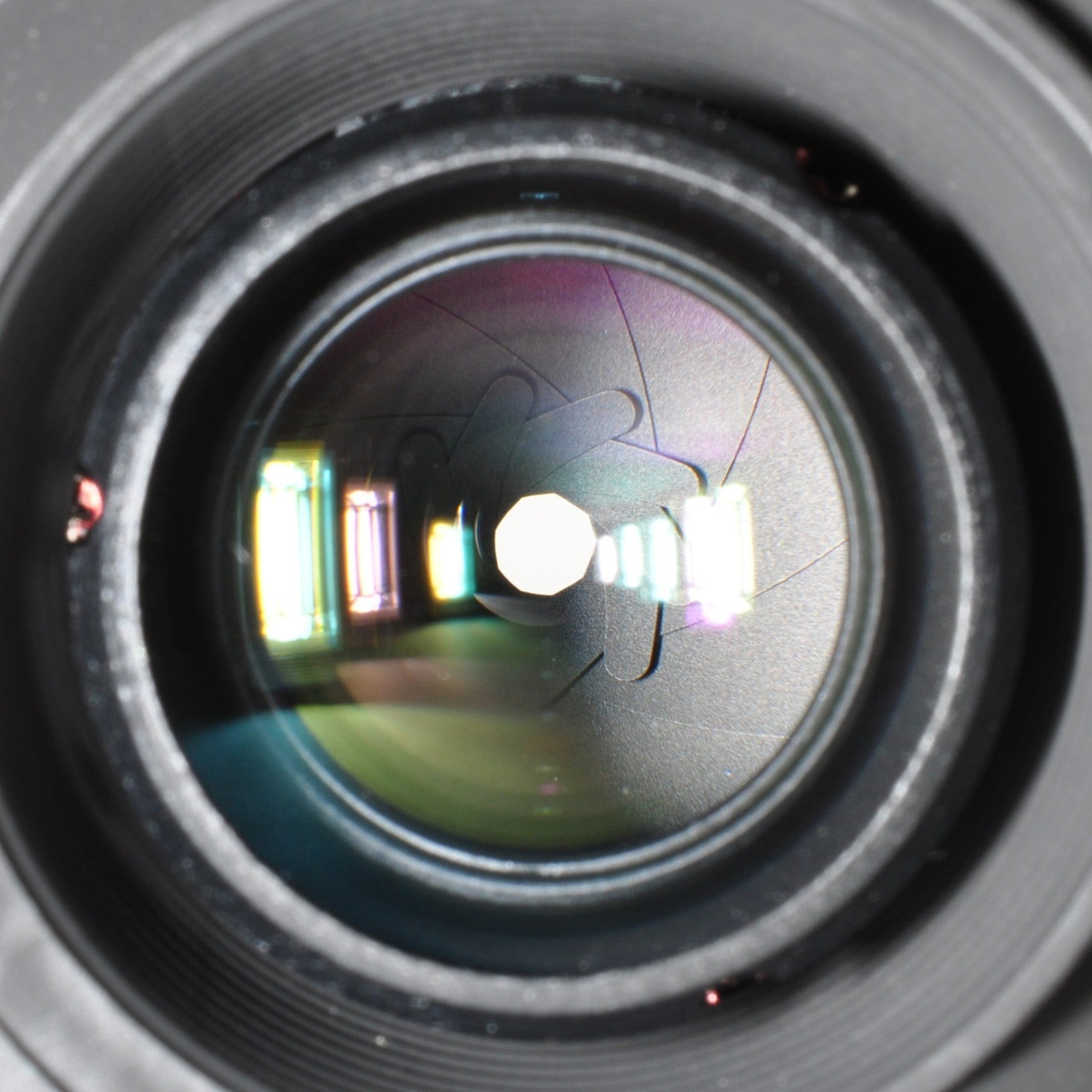 Nikon AF Zoom NIKKOR 28-105mm F/3.5-4.5 D w/Filter Near Mint From Japan y0093