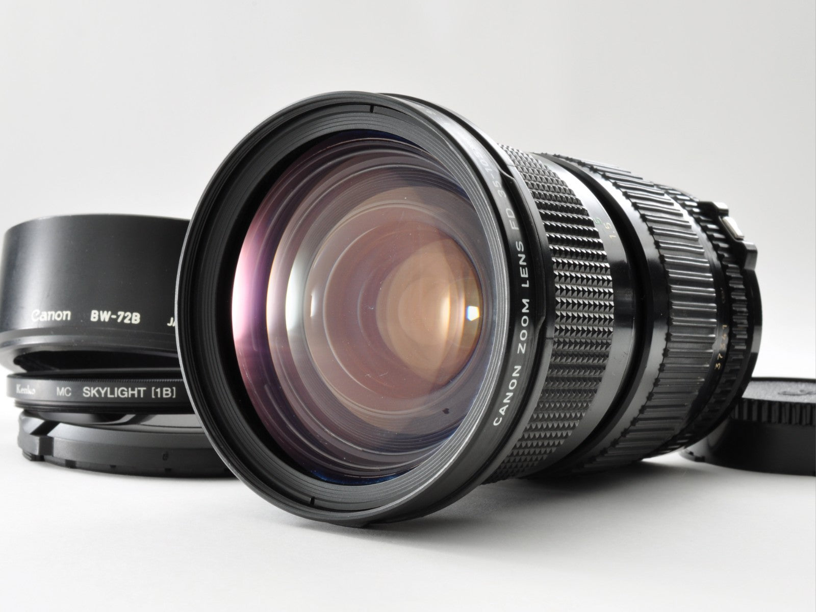 Canon New FD NFD 35-105mm f/3.5 MF Zoom Macro Lens w/Hood Excellent5 Japan 0312