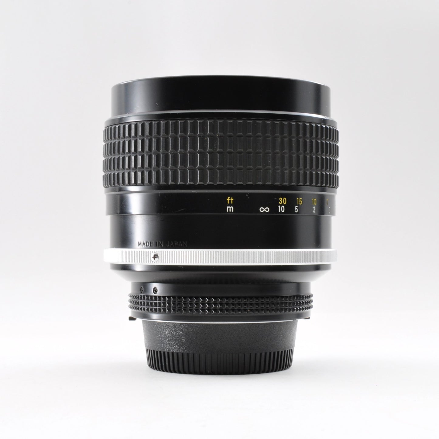 Nikon Ai-s Ais NIKKOR 85mm F/1.4 Portrait MF Lens w/Hood Excellent5 Japan 0235