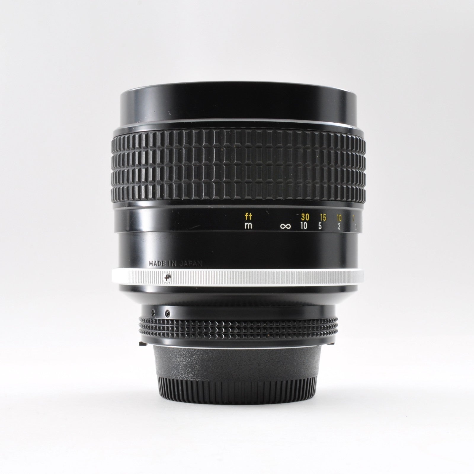 Nikon Ai-s Ais NIKKOR 85mm F/1.4 Portrait MF Lens w/Hood Excellent5 Japan 0235