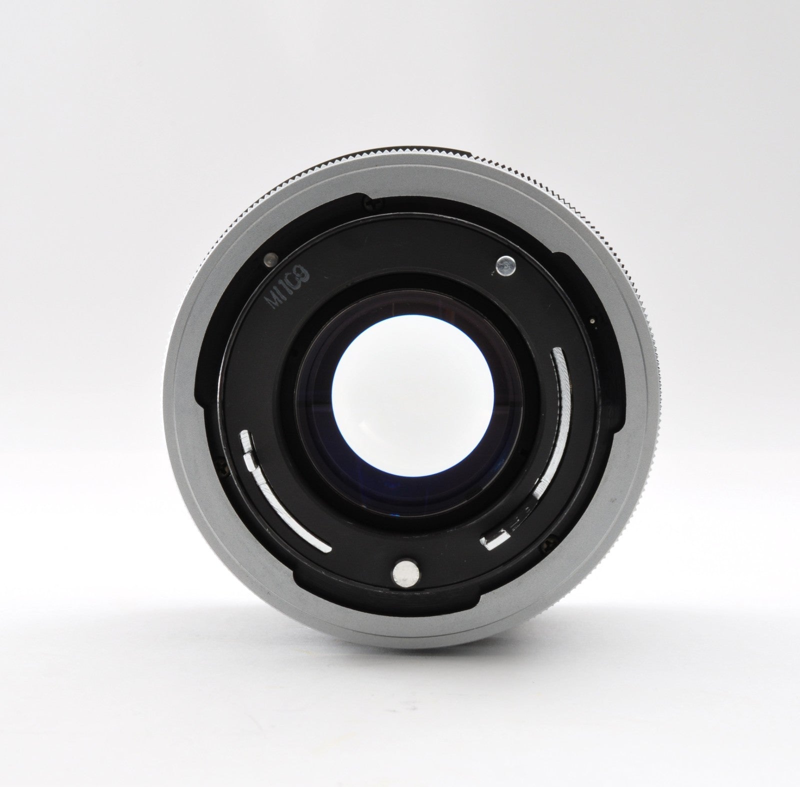 Canon FD 100mm f/2.8 Silver Nose "O" Portrait Prime MF Lens NEAR MINT Japan 0305