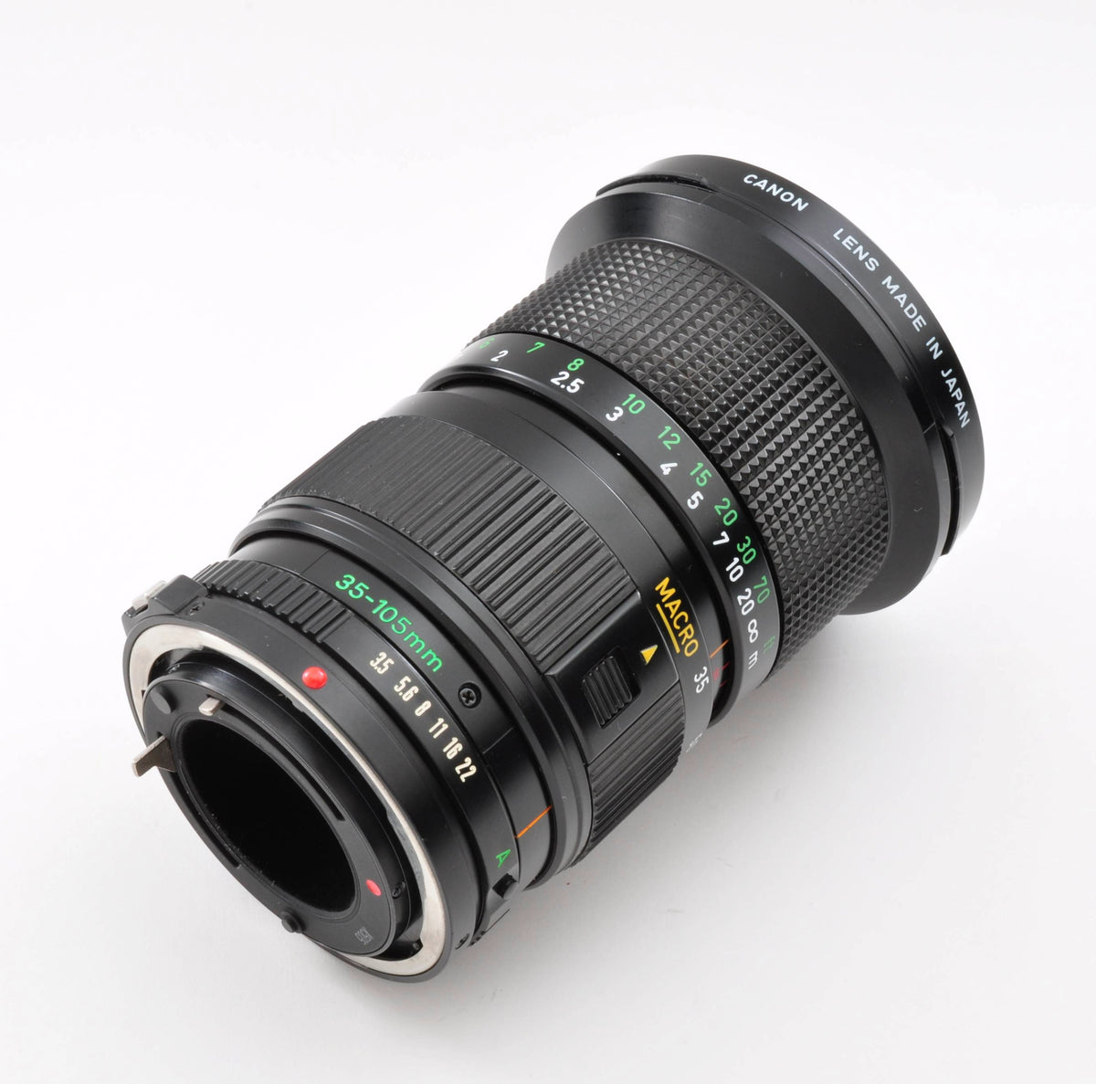 Canon New FD NFD 35-105mm f/3.5 MF Zoom Macro Lens w/Hood Near Mint From Japan 0326