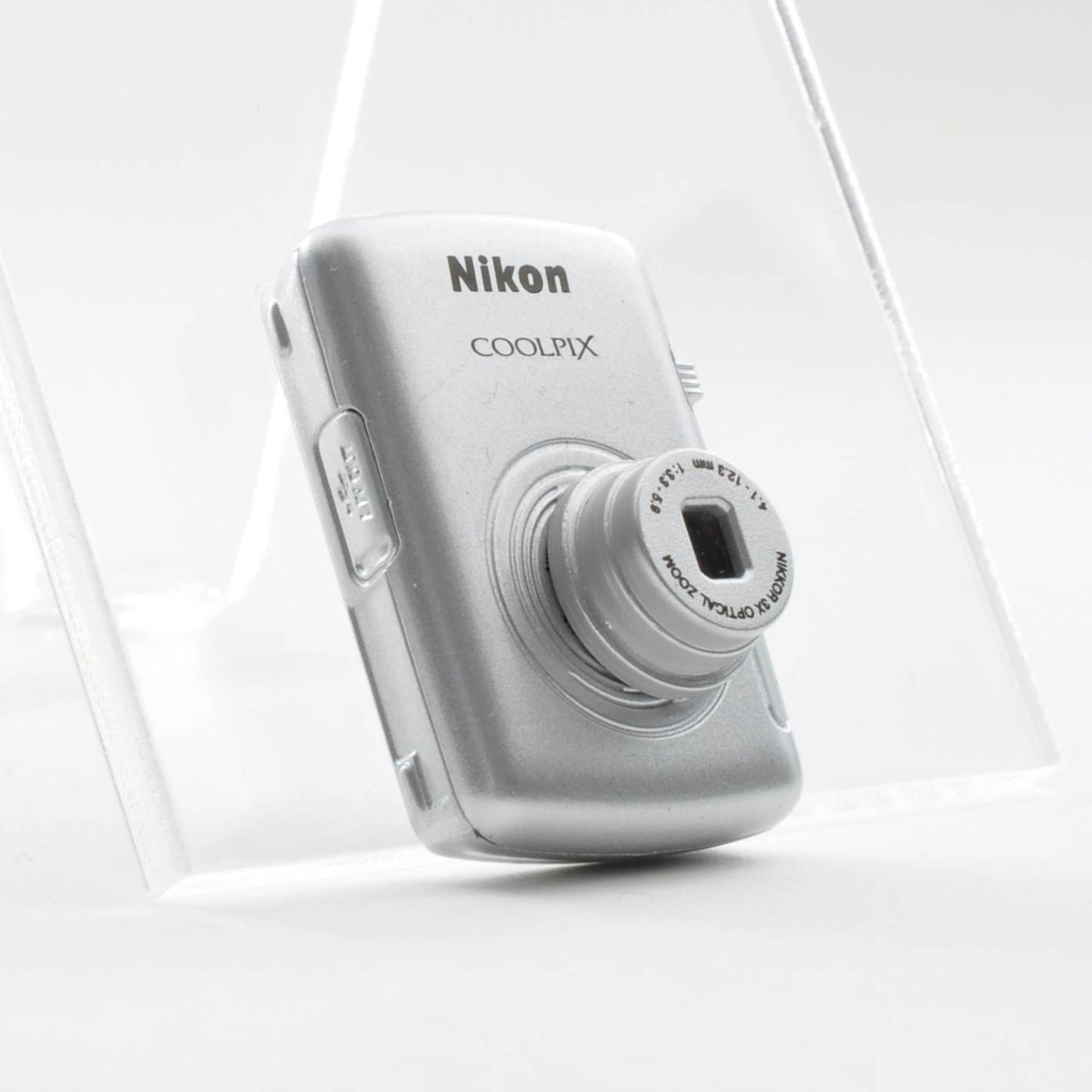 Nikon Miniature Camera Collection 2 - Official Japanese Bandai Gashapon (4 Models / S01 Color Random)